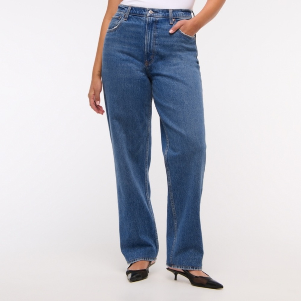 Abercrombie 90s Straight ultra high rise jeans
